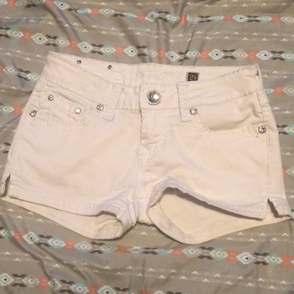 White grace in la shorts
